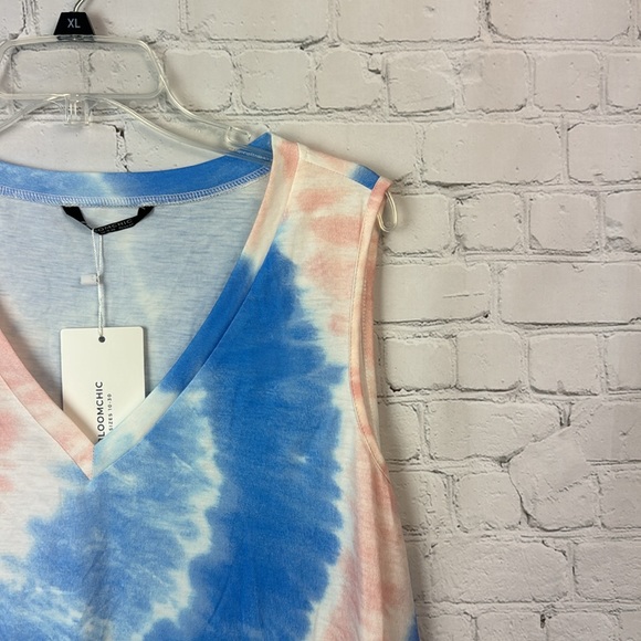 BloomChic Pink & Blue Tie Dye V-Neck Tank Top Plus Size 1X - Picture 3 of 5